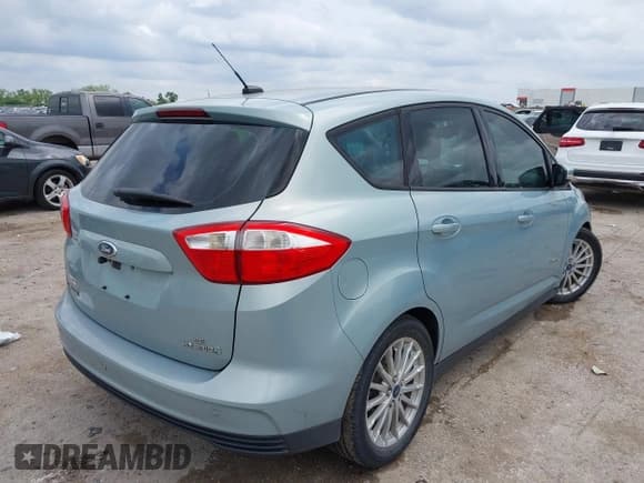 ✅ 2014 Ford C-Max SE • VIN: 1FADP5AU7EL508750 • Lot: 42139897. Wystawiony na IAAI z przebiegiem 117 685 mil. Bezpłatny archiwum sprzedaży aukcyjnych z USA i szczegółowy raport historii pojazdu na DreamBid. Zdjęcie 4.