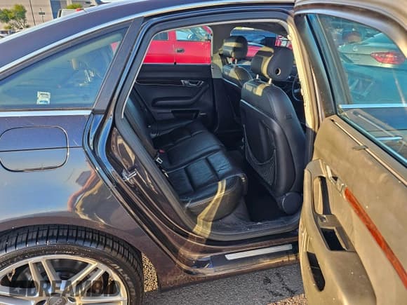 ✅ 2008 Audi A6 • VIN: WAUDV74F48N032472 • Лот: 75089834. Опубликован ранее на Copart с пробегом 162 460 миль. Бесплатный доступ к архиву аукционных продаж из США и подробный отчёт об истории автомобиля на DreamBid. Изображение 6.