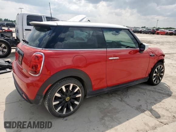 ✅ 2023 MINI Hardtop Cooper SE • VIN: WMW13DJ04P2T31287 • Lot: 59362305. Listed on Copart with 25,221 mi. Free auction sales archive from the USA and detailed vehicle history report at DreamBid. Image 3.