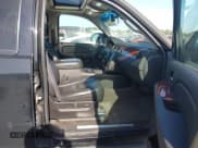 ✅ 2009 GMC Yukon SLT 4SB • VIN: 1GKFK33019R106407 • Lot: 42698716. Listed on IAAI with 302,389 mi. Free auction sales archive from the USA and detailed vehicle history report at DreamBid. Image 5.