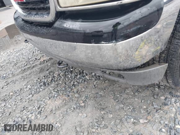 ✅ 2006 GMC Yukon SLT • VIN: 1GKEK13Z96J122346 • Lot: 43828300. Wystawiony na IAAI z przebiegiem 279 740 mil. Bezpłatny archiwum sprzedaży aukcyjnych z USA i szczegółowy raport historii pojazdu na DreamBid. Zdjęcie 13.