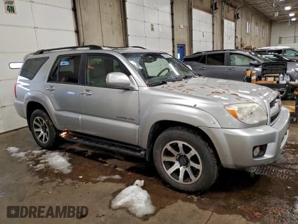 ✅ 2006 Toyota 4Runner Limited • VIN: JTEBT17R668032144 • Lot: 96739565. Listed on Copart with 221,085 mi. Free auction sales archive from the USA and detailed vehicle history report at DreamBid. Image 4.