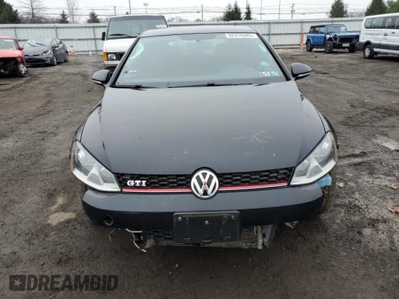 ✅ 2017 Volkswagen Golf GTI S • VIN: 3VW4T7AUXHM003786 • Lot: 92376285. Listed on Copart with 77,419 mi. Free auction sales archive from the USA and detailed vehicle history report at DreamBid. Image 5.