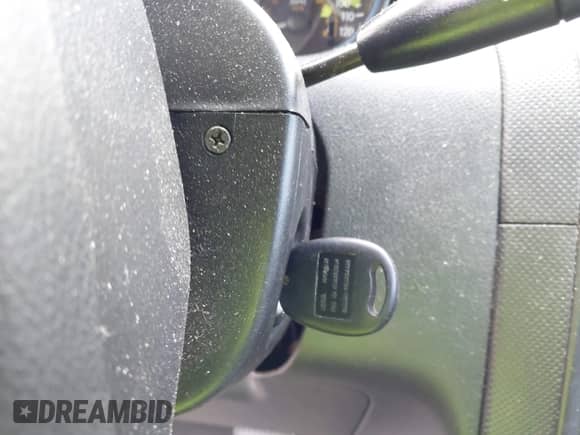 2006 Chevrolet Aveo LS z VIN KL1TD56696B587314, wystawiony jako IAAI lot #43123914 z przebiegiem 118 023 mil mil oraz . Historia ofert i sprzedaży dostępna na DreamBid. Obrazek 11.