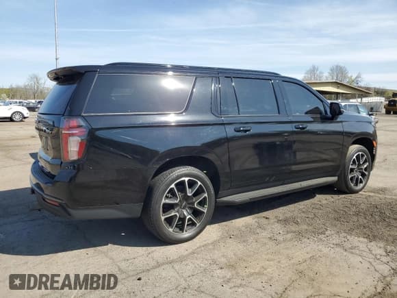 ✅ 2021 Chevrolet Suburban RST • VIN: 1GNSKEKD7MR219076 • Lot: 54423625. Listed on Copart with 60,601 mi. Free auction sales archive from the USA and detailed vehicle history report at DreamBid. Image 3.