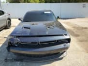 ✅ 2017 Dodge Challenger T/A 392 • VIN: 2C3CDZFJ6HH639288 • Lot: 71662174. Wystawiony na Copart z przebiegiem 45 515 mil. Bezpłatny archiwum sprzedaży aukcyjnych z USA i szczegółowy raport historii pojazdu na DreamBid. Zdjęcie 5.