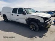 ✅ 2006 Chevrolet Silverado 2500HD Work Truck • VIN: 1GCHC23U56F170848 • Лот: 46299625. Опубликован ранее на Copart с пробегом 259 631 миль. Бесплатный доступ к архиву аукционных продаж из США и подробный отчёт об истории автомобиля на DreamBid. Изображение 4.