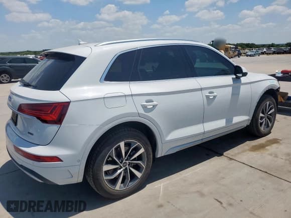✅ 2021 Audi Q5 Prestige • VIN: WA1CAAFY7M2046331 • Лот: 65288055. Опубликован ранее на Copart с пробегом 56 883 миль. Бесплатный доступ к архиву аукционных продаж из США и подробный отчёт об истории автомобиля на DreamBid. Изображение 3.