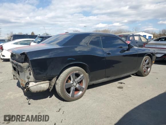 ✅ 2012 Dodge Challenger SXT • VIN: 2C3CDYAG1CH295111 • Lot: 46414165. Wystawiony na Copart z przebiegiem 129 840 mil. Bezpłatny archiwum sprzedaży aukcyjnych z USA i szczegółowy raport historii pojazdu na DreamBid. Zdjęcie 3.