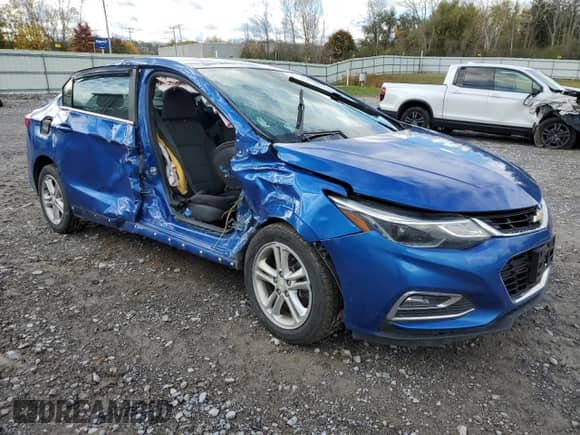 2018 Chevrolet Cruze LT с VIN 1G1BE5SM5J7154776, выставлен на аукционе Copart как лот 82706125 с пробегом 54 163 миль миль и Списание • Salvage title. История ставок и продаж доступна на DreamBid. Изображение 4.