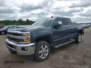 2017 Chevrolet Silverado 2500HD LTZ с VIN 1GC1KWEY8HF139608, выставлен на аукционе Copart как лот 64489745 с пробегом 204 545 миль миль и Списание • Salvage title. История ставок и продаж доступна на DreamBid. Изображение 1.