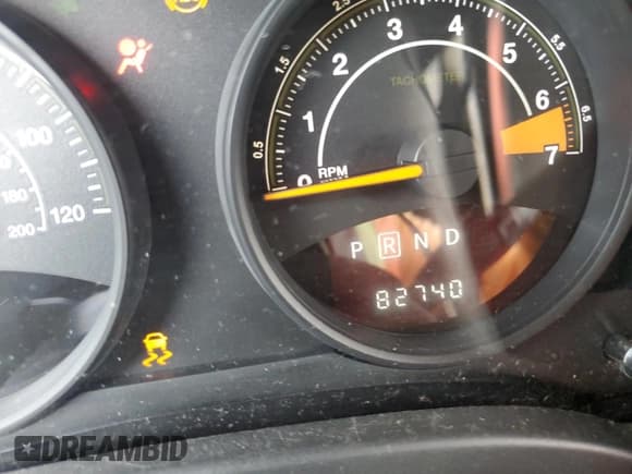 ✅ 2016 Jeep Patriot High Altitude • VIN: 1C4NJPFA7GD527192 • Лот: 70647065. Опубликован ранее на Copart с пробегом 82 740 миль. Бесплатный доступ к архиву аукционных продаж из США и подробный отчёт об истории автомобиля на DreamBid. Изображение 9.