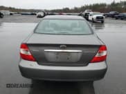 ✅ 2004 Toyota Camry LE • VIN: 4T1BE32K64U939061 • Lot: 91570345. Wystawiony na Copart z przebiegiem 225 181 mil. Bezpłatny archiwum sprzedaży aukcyjnych z USA i szczegółowy raport historii pojazdu na DreamBid. Zdjęcie 6.