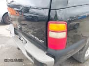 ✅ 2003 Chevrolet Suburban LT • VIN: 3GNFK16T93G138042 • Лот: 41518539. Опубликован ранее на IAAI с пробегом 191 370 миль. Бесплатный доступ к архиву аукционных продаж из США и подробный отчёт об истории автомобиля на DreamBid. Изображение 18.