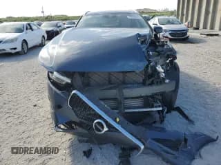 ✅ 2021 Volvo XC60 Momentum • VIN: YV4102DK2M1845960 • Lot: 70849052. Listed on Copart with 17,933 mi. Free auction sales archive from the USA and detailed vehicle history report at DreamBid. Image 5.