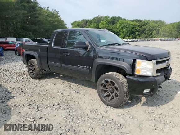 ✅ 2009 Chevrolet Silverado 1500 • VIN: 2GCEK390591107485 • Lot: 59557165. Wystawiony na Copart z przebiegiem 140 057 mil. Bezpłatny archiwum sprzedaży aukcyjnych z USA i szczegółowy raport historii pojazdu na DreamBid. Zdjęcie 4.