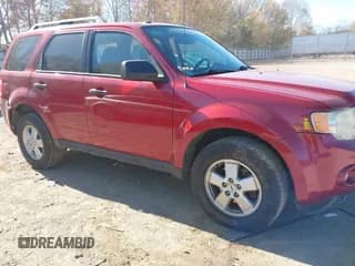 ✅ 2011 Ford Escape XLT • VIN: 1FMCU9DG9BKB12795 • Лот: 43713992. Опубликован ранее на IAAI с пробегом 144 770 миль. Бесплатный доступ к архиву аукционных продаж из США и подробный отчёт об истории автомобиля на DreamBid. Изображение 1.