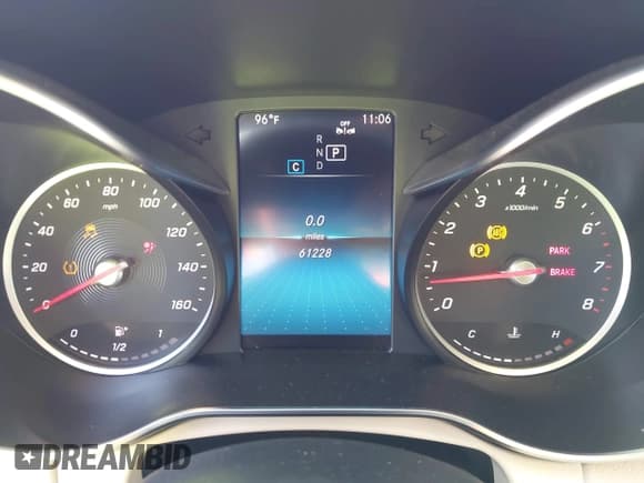 ✅ 2020 Mercedes-Benz C 300 • VIN: W1KWF8DB3LR572267 • Lot: 43414982. Listed on IAAI with 61,228 mi. Free auction sales archive from the USA and detailed vehicle history report at DreamBid. Image 7.