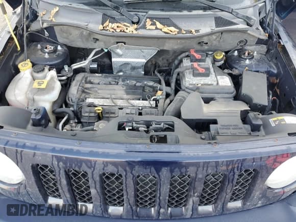 ✅ 2014 Jeep Patriot Sport • VIN: 1C4NJPAAXED608496 • Lot: 84402045. Wystawiony na Copart z przebiegiem 192 119 mil. Bezpłatny archiwum sprzedaży aukcyjnych z USA i szczegółowy raport historii pojazdu na DreamBid. Zdjęcie 12.