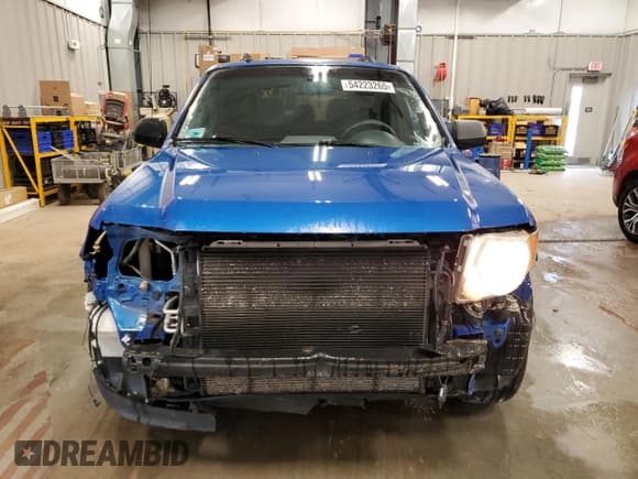 ✅ 2011 Ford Escape XLT • VIN: 1FMCU9D74BKB92538 • Lot: 54223265. Listed on Copart with 167,277 mi. Free auction sales archive from the USA and detailed vehicle history report at DreamBid. Image 5.