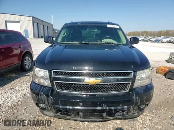 ✅ 2013 Chevrolet Suburban LT • VIN: 1GNSKJE76DR256053 • Lot: 76566454. Wystawiony na Copart z przebiegiem 258 788 mil. Bezpłatny archiwum sprzedaży aukcyjnych z USA i szczegółowy raport historii pojazdu na DreamBid. Zdjęcie 14.