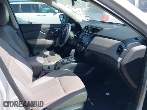 ✅ 2019 Nissan Rogue S • VIN: 5N1AT2MT0KC791073 • Lot: 42510416. Listed on IAAI with 55,913 mi. Free auction sales archive from the USA and detailed vehicle history report at DreamBid. Image 5.