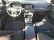 2020 Hyundai Elantra SEL с VIN 5NPD84LF2LH621572, выставлен на аукционе Copart как лот 90436605 с пробегом 65 701 миль миль и Списание • Salvage title. История ставок и продаж доступна на DreamBid. Изображение 8.