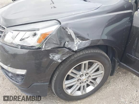 ✅ 2015 Chevrolet Traverse LT • VIN: 1GNKRGKDXFJ376156 • Lot: 41108024. Wystawiony na IAAI z przebiegiem 100 601 mil. Bezpłatny archiwum sprzedaży aukcyjnych z USA i szczegółowy raport historii pojazdu na DreamBid. Zdjęcie 18.