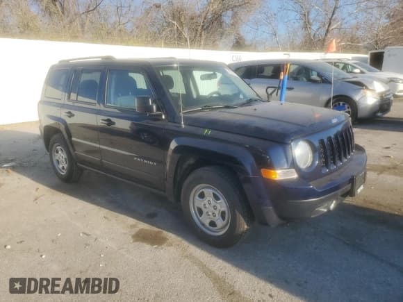 ✅ 2015 Jeep Patriot Sport • VIN: 1C4NJPBB7FD298218 • Лот: 92931875. Опубликован ранее на Copart с пробегом 68 482 миль. Бесплатный доступ к архиву аукционных продаж из США и подробный отчёт об истории автомобиля на DreamBid. Изображение 4.