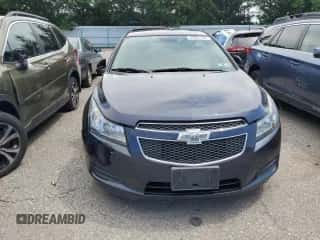 ✅ 2014 Chevrolet Cruze LS • VIN: 1G1PA5SH5E7246125 • Lot: 63981185. Wystawiony na Copart z przebiegiem 100 065 mil mil. Skorzystaj z bezpłatnego archiwum sprzedaży aukcyjnych z USA i zobacz szczegółowy raport historii pojazdu na DreamBid. Zdjęcie 5.