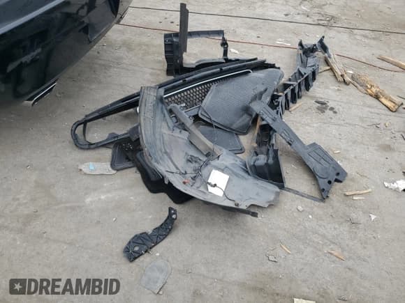 ✅ 2013 Dodge Challenger SXT • VIN: 2C3CDYAG4DH649477 • Lot: 71417244. Listed on Copart with 126,847 mi. Free auction sales archive from the USA and detailed vehicle history report at DreamBid. Image 12.