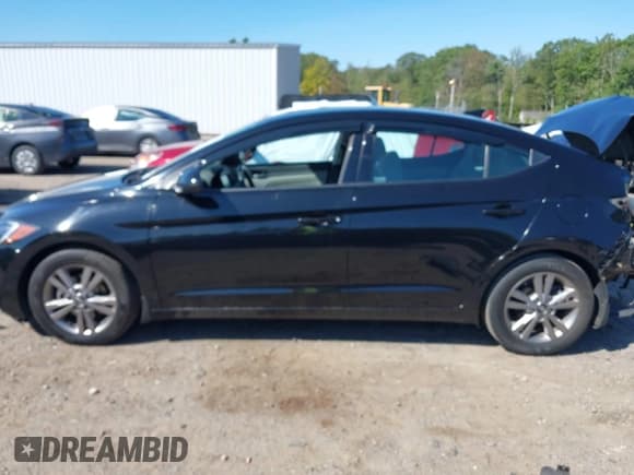✅ 2018 Hyundai Elantra SEL • VIN: KMHD84LF8JU591752 • Lot: 43172367. Listed on IAAI with 57,957 mi. Free auction sales archive from the USA and detailed vehicle history report at DreamBid. Image 15.
