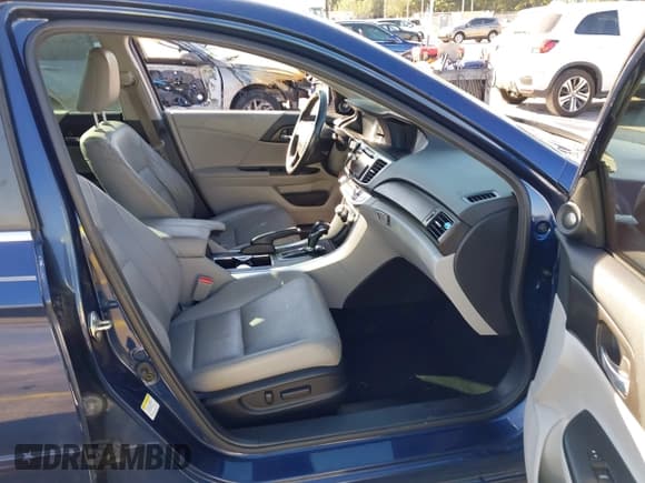 ✅ 2015 Honda Accord EX-L • VIN: 1HGCR2F80FA042085 • Lot: 43746595. Listed on IAAI with 117,193 mi. Free auction sales archive from the USA and detailed vehicle history report at DreamBid. Image 5.