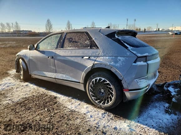 ✅ 2024 Hyundai Ioniq 5 Limited • VIN: KM8KRDDF5RU291374 • Lot: 81033795. Listed on Copart with 21,433 mi. Free auction sales archive from the USA and detailed vehicle history report at DreamBid. Image 2.