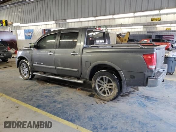 ✅ 2015 Nissan Titan SL • VIN: 1N6BA0EC9FN508811 • Lot: 45810395. Wystawiony na Copart z przebiegiem 117 333 mil. Bezpłatny archiwum sprzedaży aukcyjnych z USA i szczegółowy raport historii pojazdu na DreamBid. Zdjęcie 2.