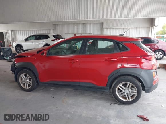 ✅ 2021 Hyundai Kona SE • VIN: KM8K12AA7MU642573 • Лот: 43418599. Опубликован ранее на IAAI с пробегом 74 397 миль. Бесплатный доступ к архиву аукционных продаж из США и подробный отчёт об истории автомобиля на DreamBid. Изображение 15.