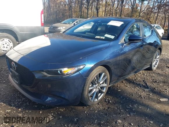 ✅ 2019 Mazda 3 Preferred • VIN: JM1BPBMM4K1140997 • Лот: 43729382. Опубликован ранее на IAAI с пробегом 50 295 миль. Бесплатный доступ к архиву аукционных продаж из США и подробный отчёт об истории автомобиля на DreamBid. Изображение 2.