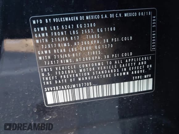 ✅ 2018 Volkswagen Tiguan SEL • VIN: 3VV3B7AX0JM187705 • Lot: 43674121. Wystawiony na IAAI z przebiegiem 106 109 mil. Bezpłatny archiwum sprzedaży aukcyjnych z USA i szczegółowy raport historii pojazdu na DreamBid. Zdjęcie 9.