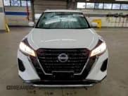 ✅ 2023 Nissan Kicks SV • VIN: 3N1CP5CVXPL483512 • Лот: 94102285. Опубликован ранее на Copart с пробегом 76 331 миль. Бесплатный доступ к архиву аукционных продаж из США и подробный отчёт об истории автомобиля на DreamBid. Изображение 5.