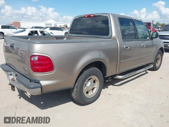 ✅ 2003 Ford F-150 XLT • VIN: 1FTRW07643KB65610 • Лот: 43394666. Опубликован ранее на IAAI с пробегом 168 774 миль. Бесплатный доступ к архиву аукционных продаж из США и подробный отчёт об истории автомобиля на DreamBid. Изображение 4.