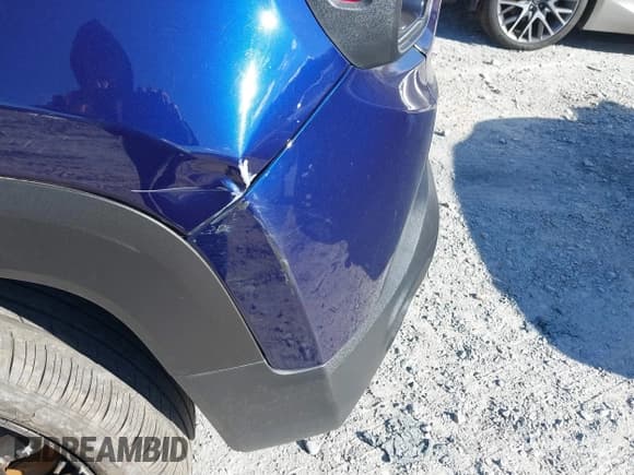 ✅ 2020 Jeep Renegade Latitude • VIN: ZACNJABB5LPL87163 • Lot: 40948221. Wystawiony na IAAI z przebiegiem 118 125 mil. Bezpłatny archiwum sprzedaży aukcyjnych z USA i szczegółowy raport historii pojazdu na DreamBid. Zdjęcie 19.