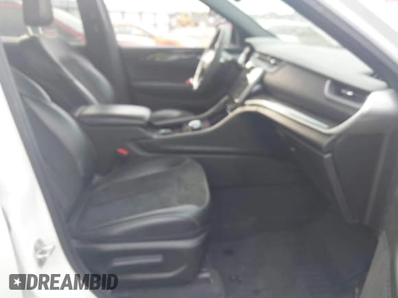 ✅ 2023 Jeep Grand Cherokee Altitude • VIN: 1C4RJKAG3P8743145 • Lot: 43323012. Listed on IAAI with 45,750 mi. Free auction sales archive from the USA and detailed vehicle history report at DreamBid. Image 5.