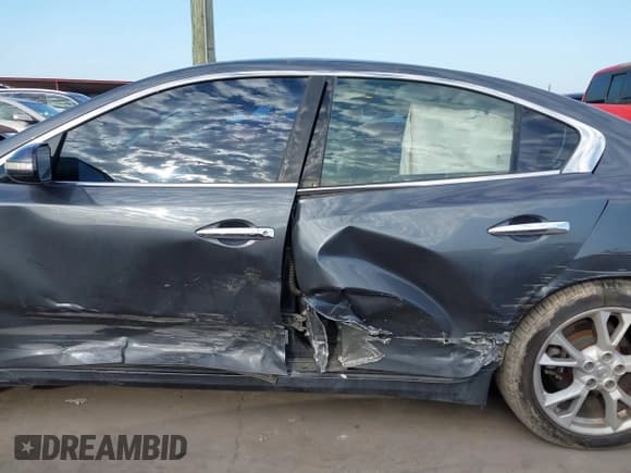 ✅ 2012 Nissan Maxima S • VIN: 1N4AA5AP7CC800913 • Lot: 42218129. Listed on IAAI with 159,644 mi. Free auction sales archive from the USA and detailed vehicle history report at DreamBid. Image 14.