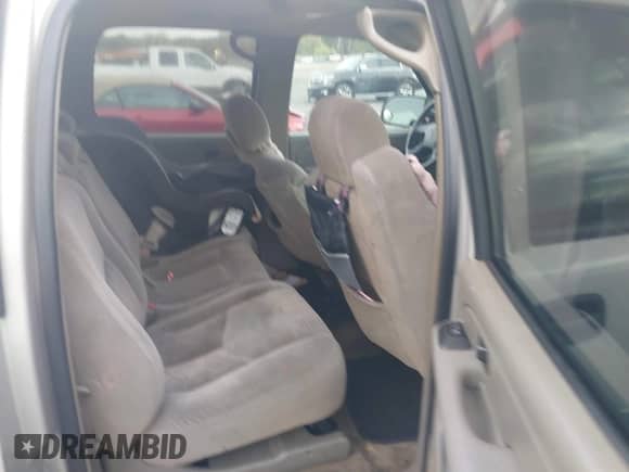 2004 Chevrolet Suburban LT с VIN 1GNFK16Z84J152535, выставлен на аукционе IAAI как лот 43407616 с пробегом 278 168 миль миль и . История ставок и продаж доступна на DreamBid. Изображение 8.