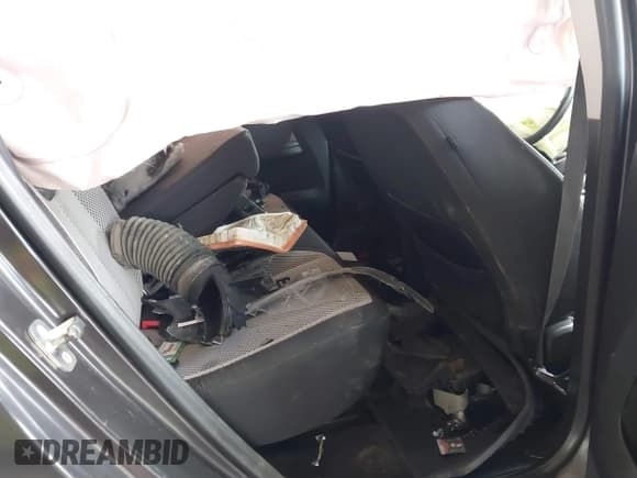 ✅ 2016 Chevrolet Equinox LT • VIN: 2GNALCEK3G6104420 • Лот: 42527441. Опубликован ранее на IAAI с пробегом 178 954 миль. Бесплатный доступ к архиву аукционных продаж из США и подробный отчёт об истории автомобиля на DreamBid. Изображение 8.