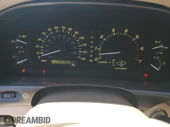 ✅ 2002 Lexus LX 470 • VIN: JTJHT00W423514530 • Lot: 67254975. Wystawiony na Copart z przebiegiem 271 231 mil. Bezpłatny archiwum sprzedaży aukcyjnych z USA i szczegółowy raport historii pojazdu na DreamBid. Zdjęcie 9.