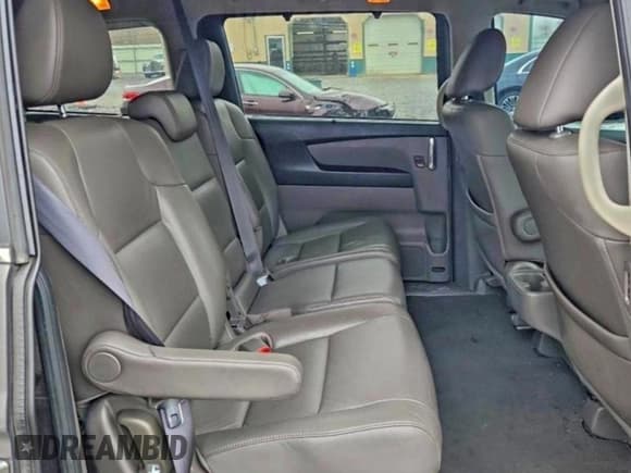 ✅ 2014 Honda Odyssey Touring • VIN: 5FNRL5H92EB056545 • Lot: 93947975. Listed on Copart with 98,901 mi. Free auction sales archive from the USA and detailed vehicle history report at DreamBid. Image 11.