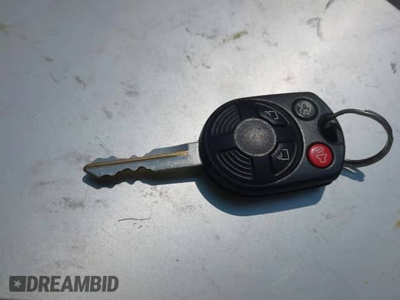 2010 Mercury Mariner with VIN 4M2CN8B78AKJ16635, listed as a IAAI auction lot 42878800 with 189,401 mi miles and . Bid and sale history available at DreamBid. Image 11.