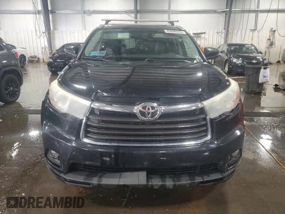 ✅ 2015 Toyota Highlander XLE • VIN: 5TDJKRFH9FS094594 • Lot: 85896255. Listed on Copart with 167,483 mi. Free auction sales archive from the USA and detailed vehicle history report at DreamBid. Image 5.