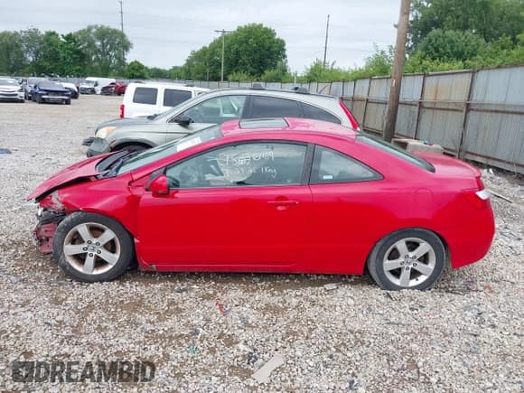 ✅ 2008 Honda Civic EX-L • VIN: 2HGFG12998H556887 • Лот: 42848347. Опубликован ранее на IAAI с пробегом 181 546 миль. Бесплатный доступ к архиву аукционных продаж из США и подробный отчёт об истории автомобиля на DreamBid. Изображение 14.